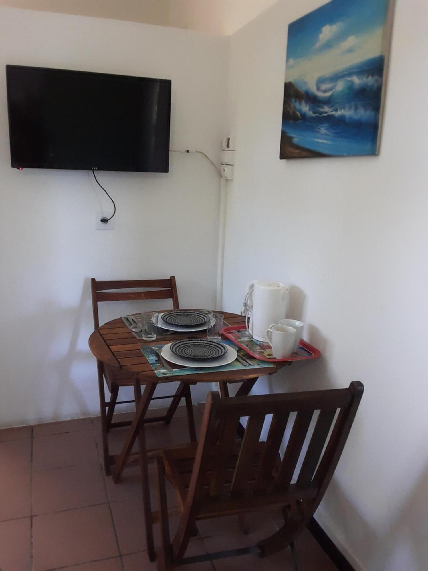 Hotel Le Tulear - Aux 4 Coins Du Monde Saint Pierre Zimmer foto