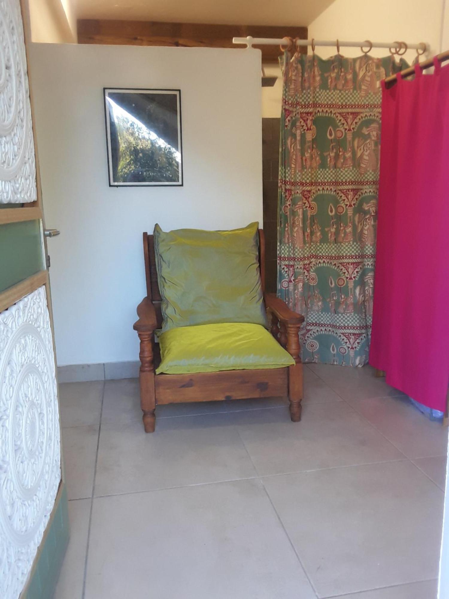Hotel Le Tulear - Aux 4 Coins Du Monde Saint Pierre Zimmer foto